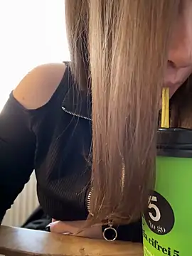 Živý XXX chat CrazyTori