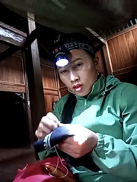 jerry-xx Adlı Modelin Canlı XXX Sohbeti