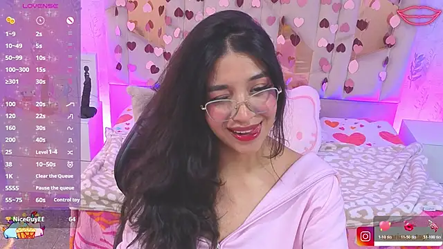 MARIANA_TAY1's Live XXX Chat