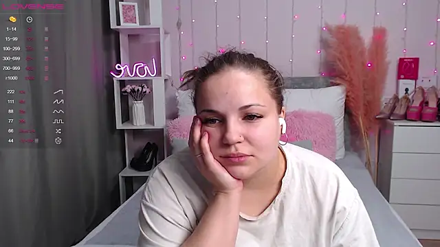 Chat +18 de Crazyy_girl_ ao vivo