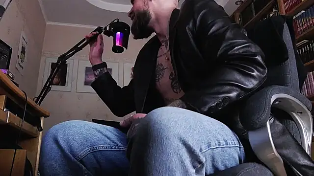 FindomJason: απευθείας συνομιλία ΧΧΧ