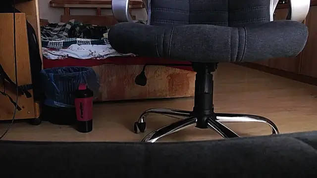 Вебкам-шоу FindomJason