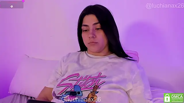 Онлайн чат XXX lucy26_