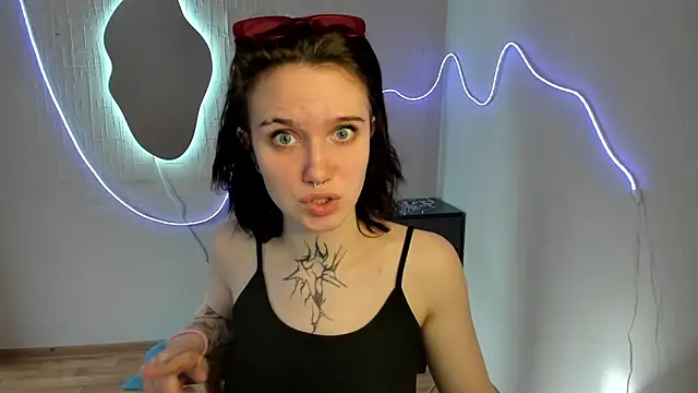 Elastikisss' Live XXX Chat