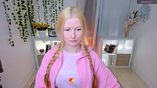 Laly_Peach's Live XXX Chat