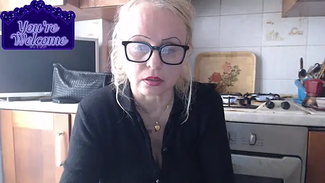 martachatte's Live Chat Room