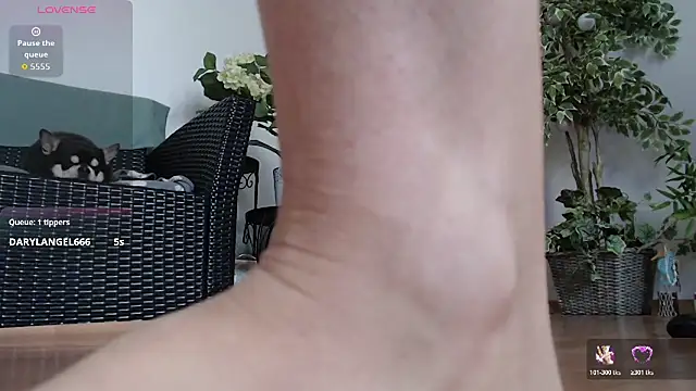 Show modela Squirtmania na web-kameri