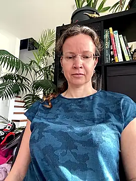 AnnikaRose élő XXX-chatje