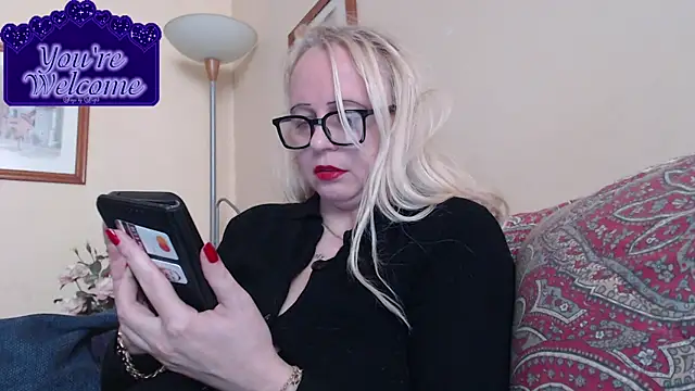 martachatte's Live Chat Room