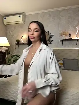 StripBianka 即時 XXX 聊天