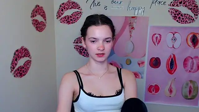 _SusieSu_'s Live XXX Chat