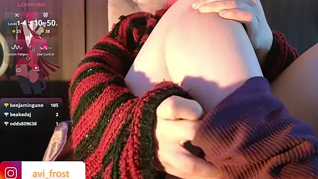 avi_frost 即時 XXX 聊天