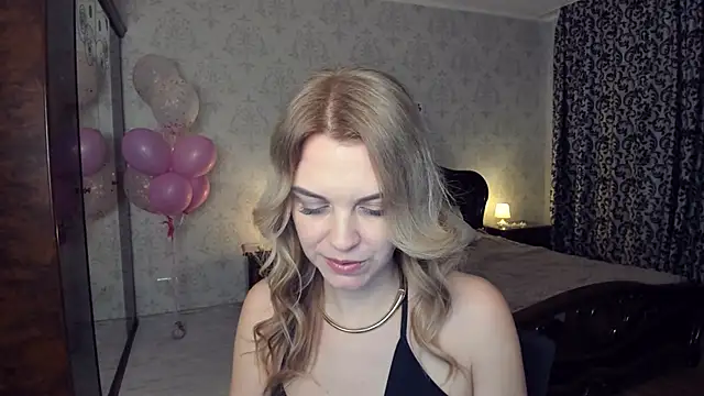 LunaFlinn's Live XXX Chat