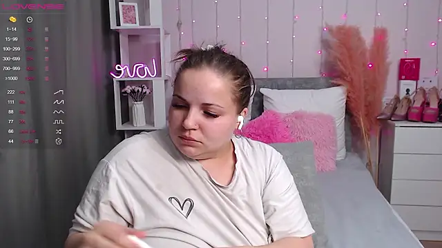 Crazyy_girl_'s Live XXX Chat