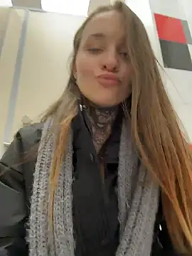 Chatroom XXX en direct de KishaMur