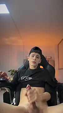 Sebastian_Reedのウェブカメラショー