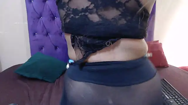 sweetcandyx24's Live XXX Chat