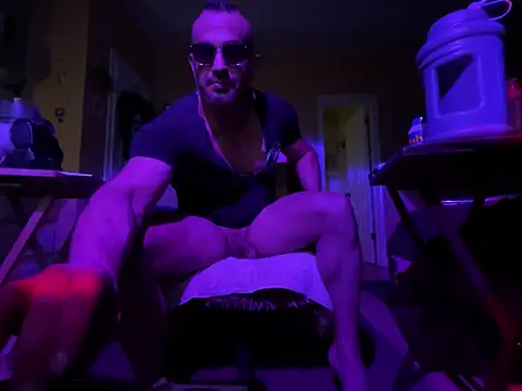 daddydonkey84: διαδικτυακό σόου στην κάμερα