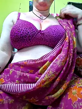 Show modela Indian_Coupl3 na web-kameri