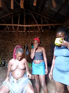 holygrail001 在線直播表演