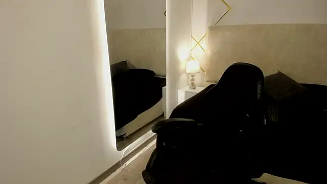 Nioki_ Live XXX Chat