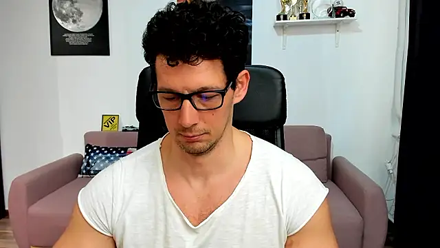 BrutusK08: απευθείας συνομιλία ΧΧΧ