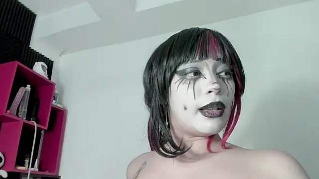 Akalidemon Adlı Modelin Canlı XXX Sohbeti