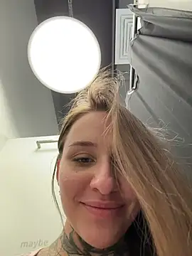 Chat XXX en directo de KishaMur