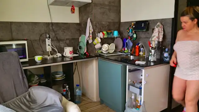 MishaMILF লাইভ XXX চ্যাট