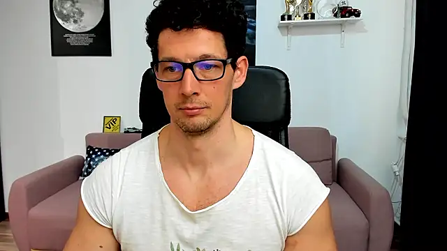 Chat XXX en directo de BrutusK08