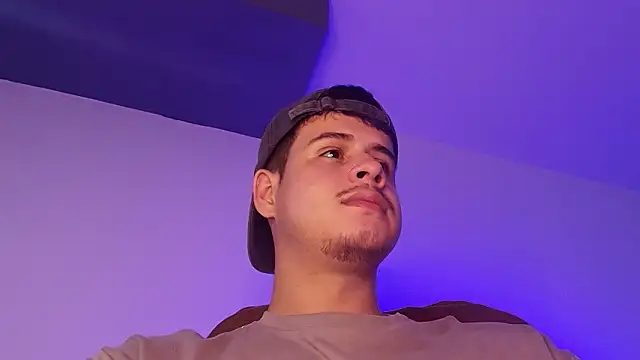 Chat XXX en directo de BjornSteel