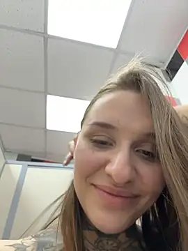 KishaMur Live XXX-chat