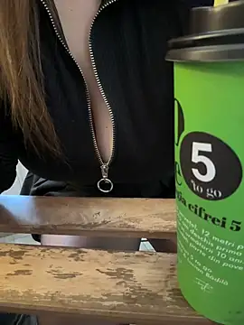 CrazyTori Live XXX Chat