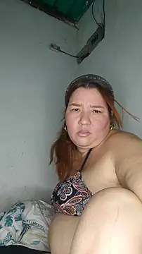 Show modela adhara-daaal na web-kameri