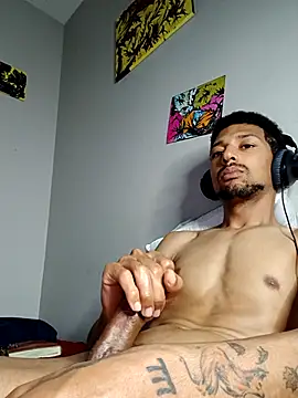 BigPrettyDick777's Live XXX Chat