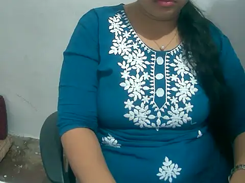 Chat XXX en directo de Cute_Aliyaa