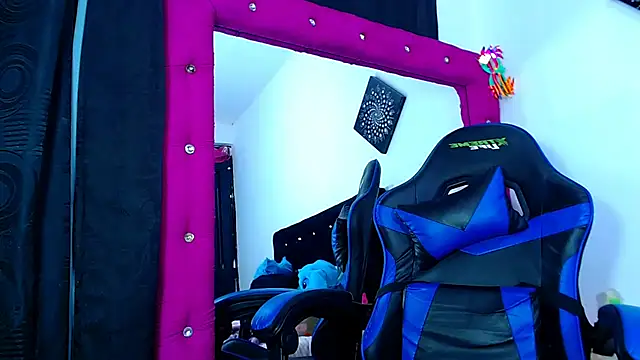 Chatroom XXX en direct de Jenng18