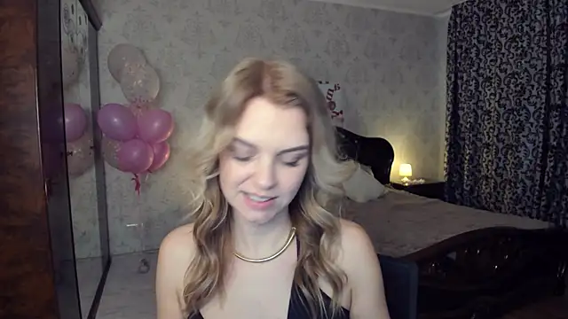 LunaFlinn's Live XXX Chat