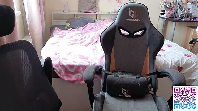 Živý XXX chat boozekirs_