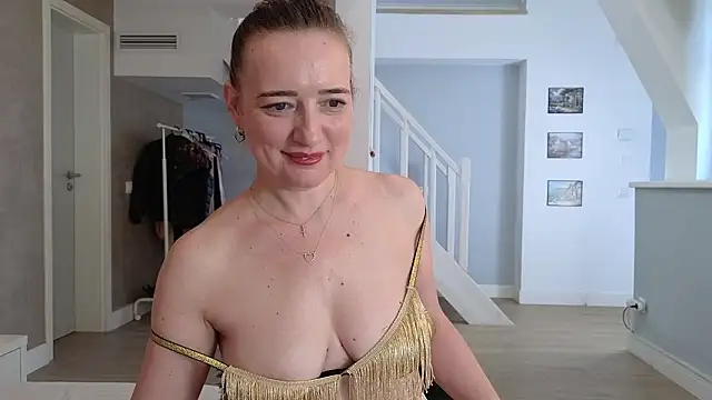 Blue_Angel_Sweet Adlı Modelin Canlı XXX Sohbeti