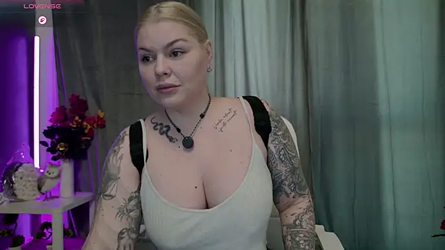 Issa_Jo Chat XXX live