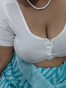 Tamil_aishu09 Webcam-Show