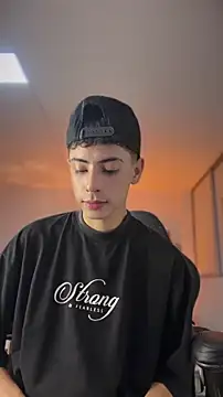 XXX chat uživo modela Sebastian_Reed