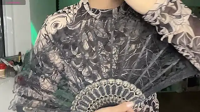 Chat XXX en directo de Tieu-May