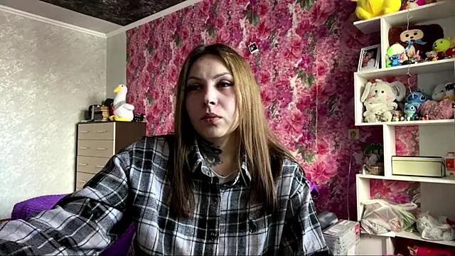 TraciBallena Adlı Modelin Canlı XXX Sohbeti