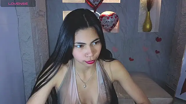 ammy_woold_b Adlı Modelin Canlı XXX Sohbeti