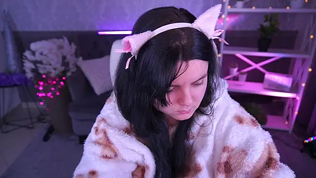 LittleShyy Adlı Modelin Canlı XXX Sohbeti