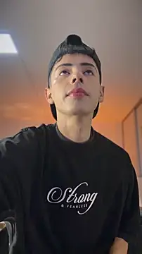 Sebastian_Reed Chat XXX live