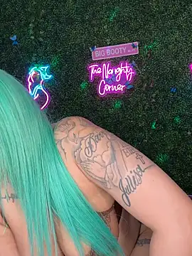 RenaThickAss Chat XXX in diretta