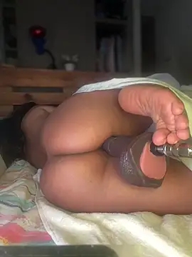 ROUSSH's Live XXX Chat